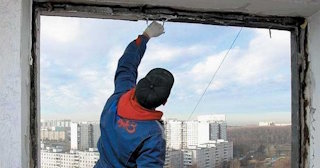Демонтаж остекления балкона в Михайловке - цена от 566 руб. - Сварной-Мхл